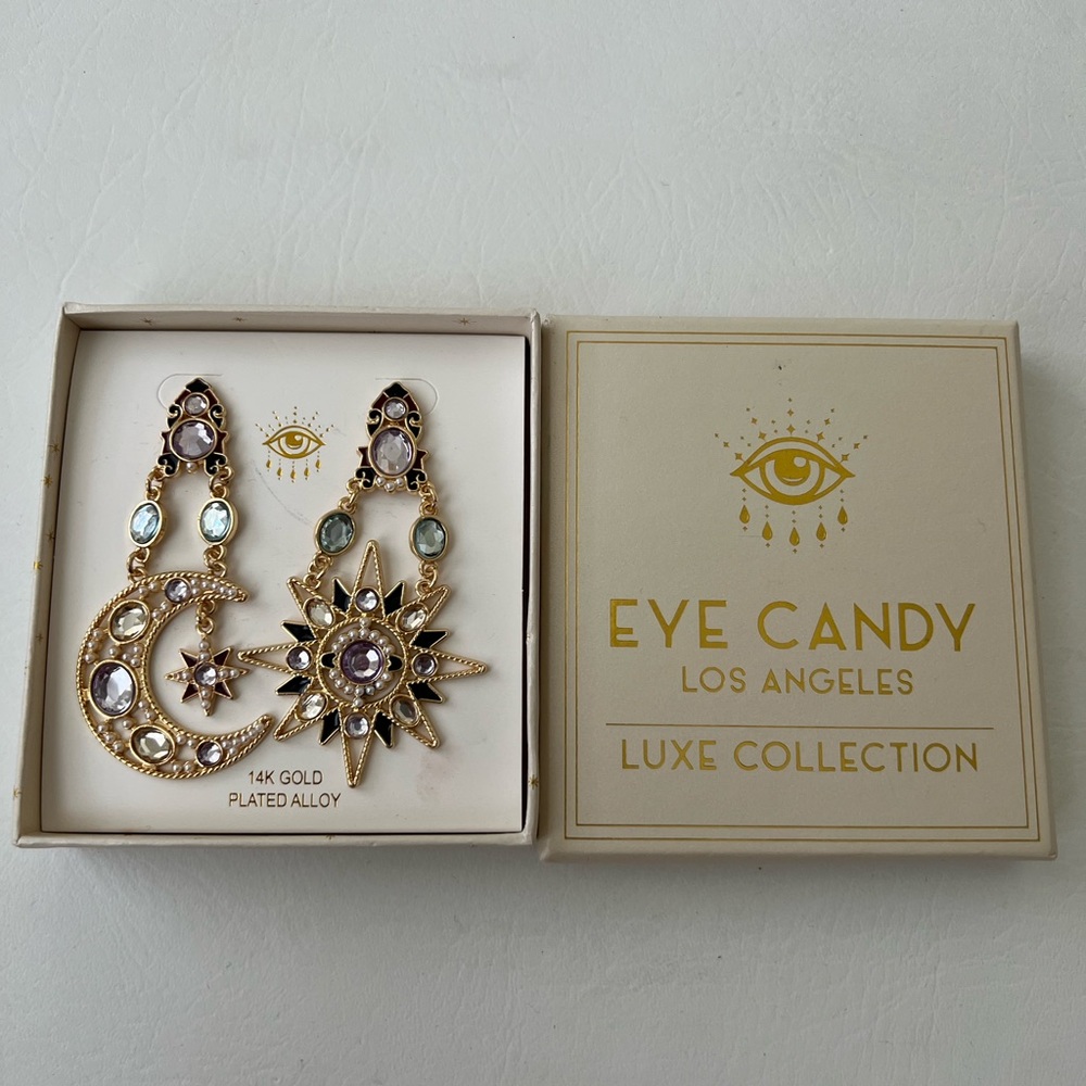 Eye Candy Miya Earrings - Picture 3 of 3